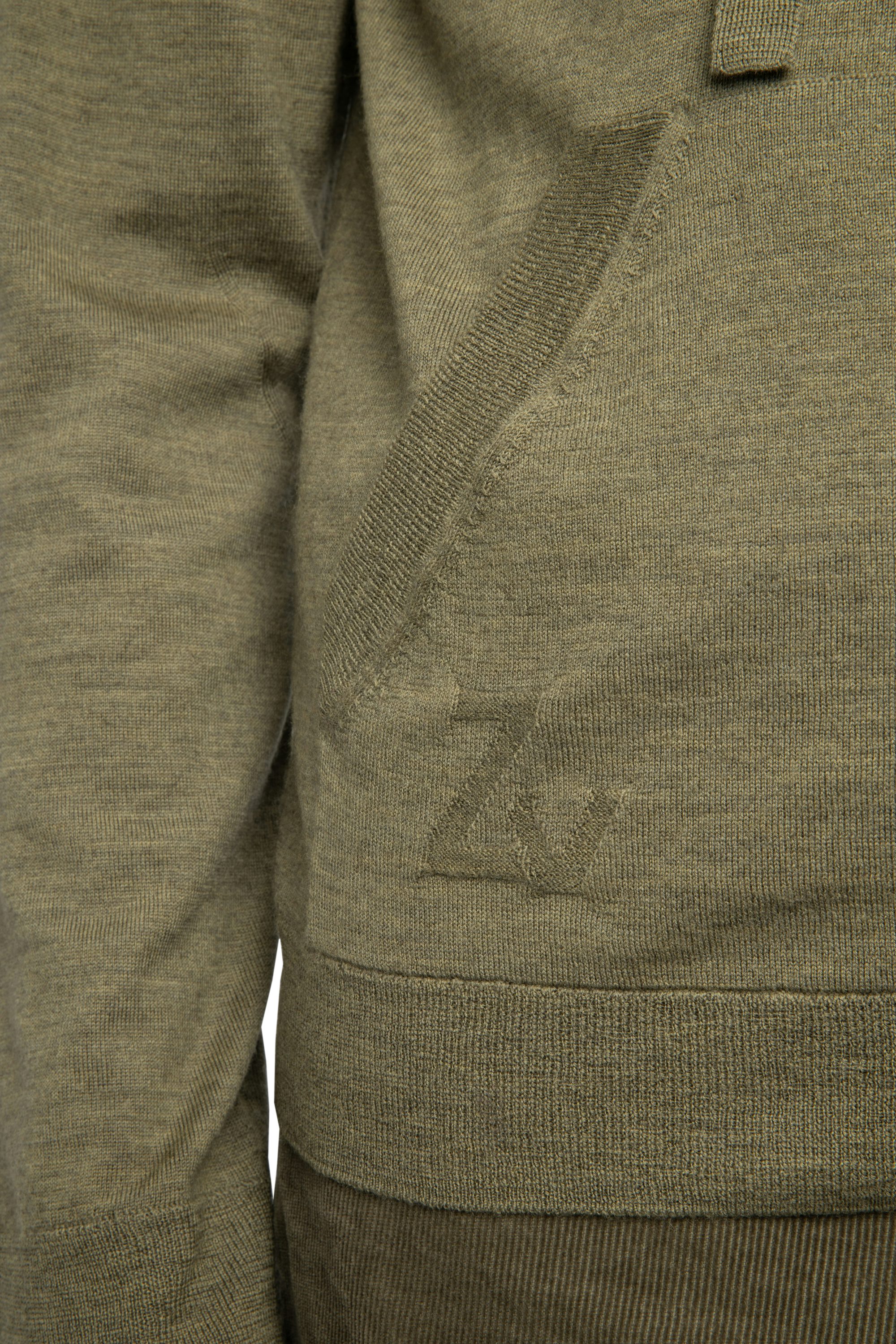 Clash Cardigan 100% Merino Wool - Hooded cardigan with zip fastening.